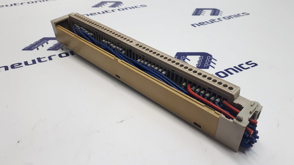 Siemens 6ES5 490-7LB21 Simatic S5 Power Front Connector