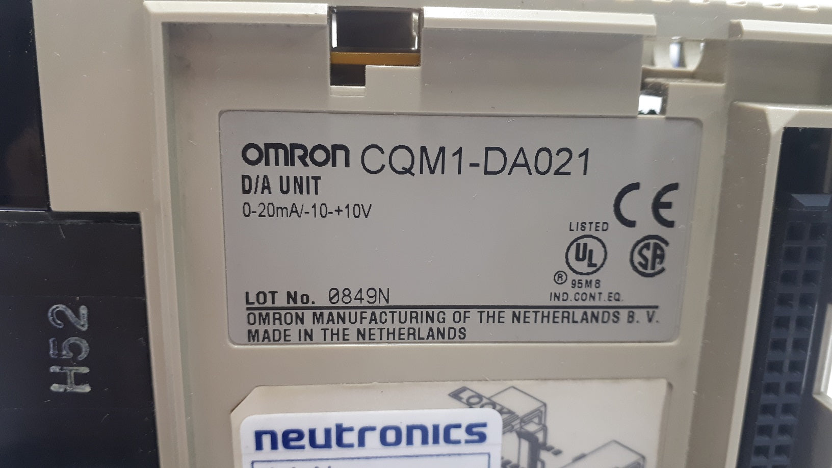 Omron CQM1-DA021 Analogue Output Unit