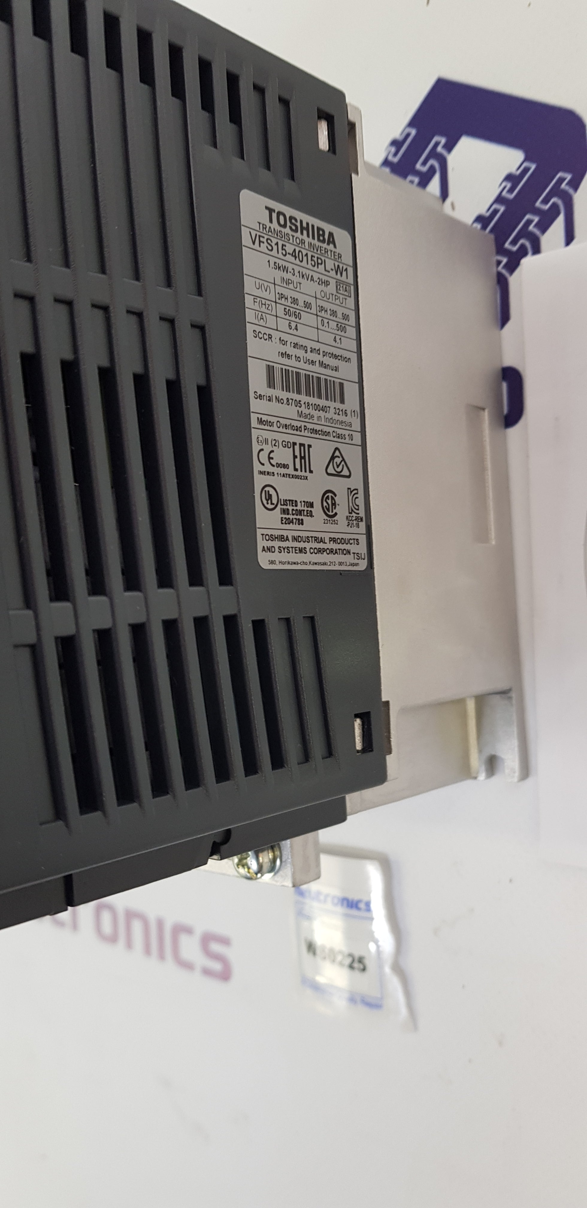 Toshiba VFS15-4015PL-W1 Inverter