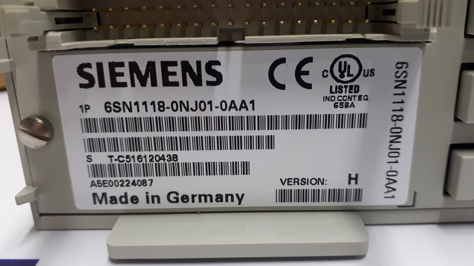 Siemens 6SN1118-0NJ01-0AA1 Drive