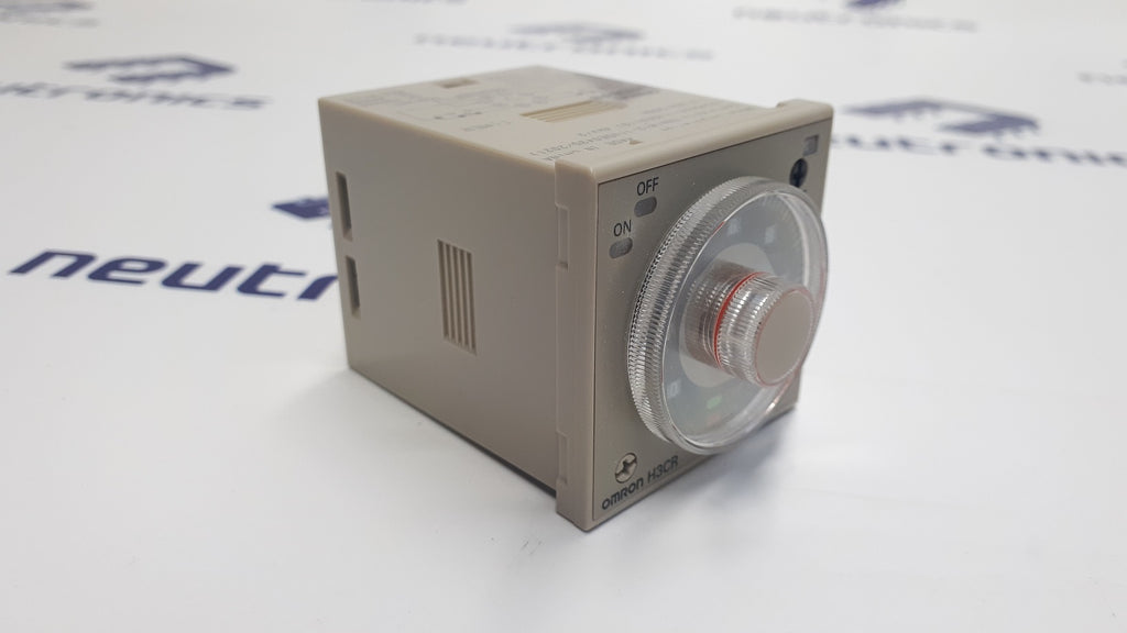 Omron H3CR-F8 Timer