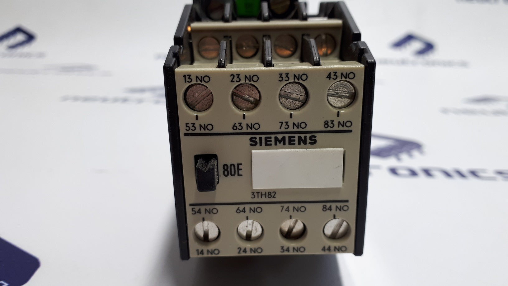 Siemens NP991935 / 3TH82 80-0B Contactor