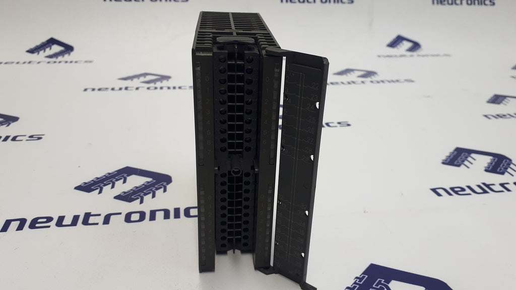 Siemens 6ES7 321-1BL00-0AA0 Digital Input Module (with Connector)
