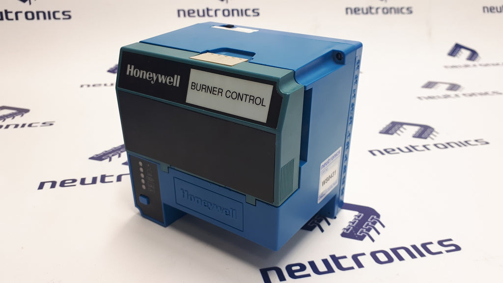 Honeywell EC7850 A 1072 Burner Control (Needs Reset)
