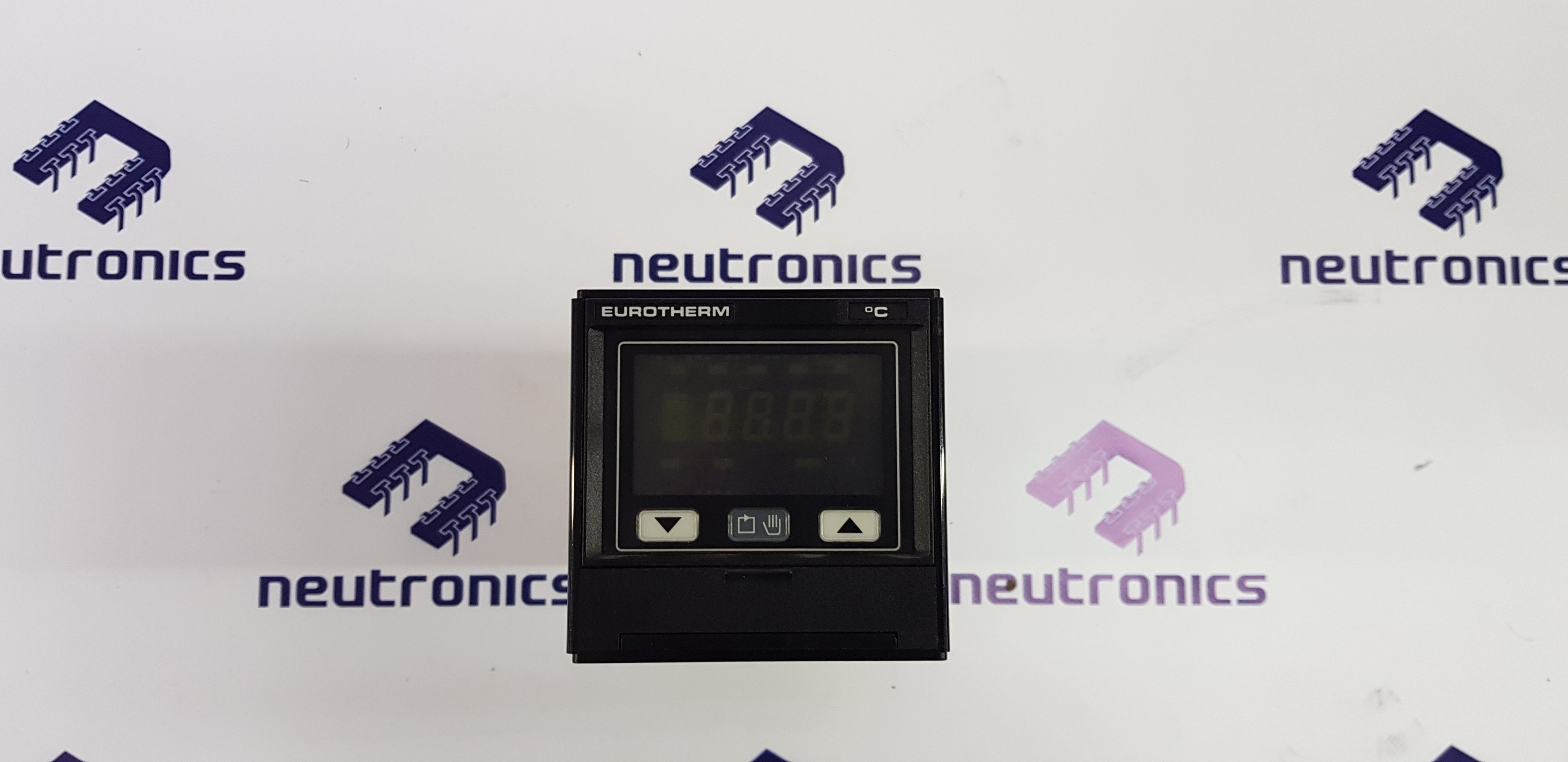 Eurotherm 815S/RTD/0V5/none/none/none/none/none/S/70/0/300/C/No/No/E/N/S/N