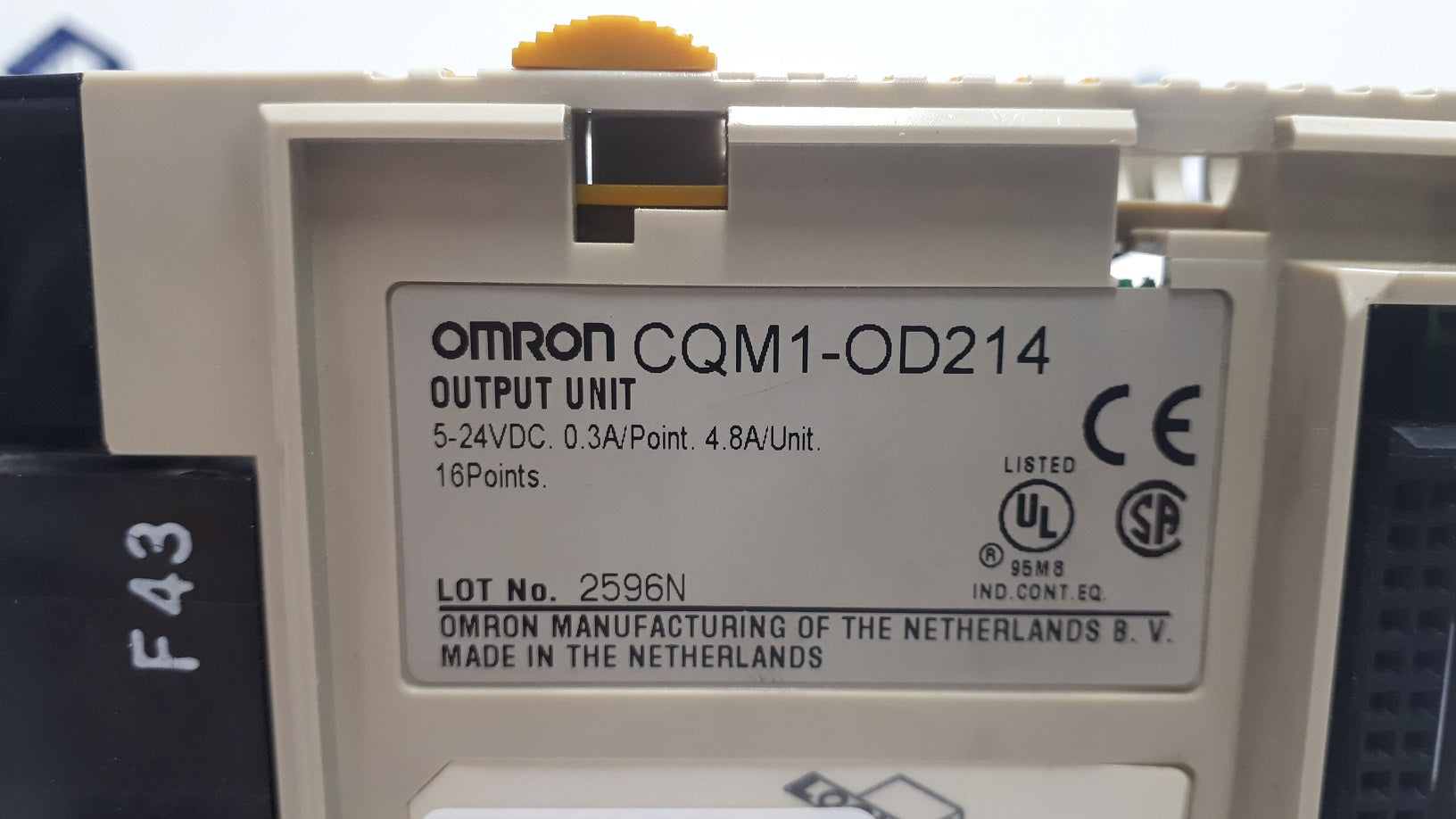 Omron CQM1-OD214 8 Point Transitor Output Module PNP
